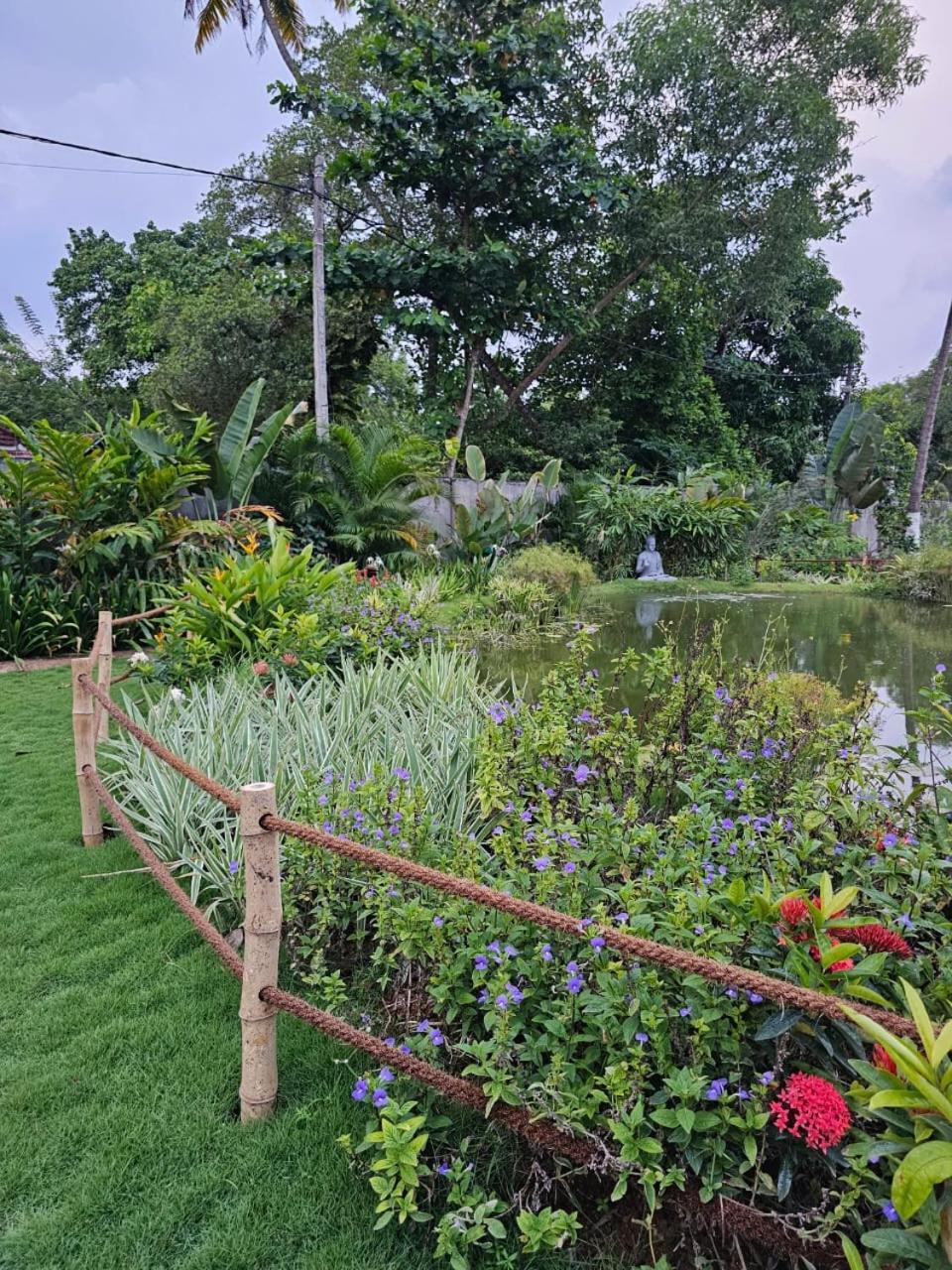 Ether Marari Beachfront Mararikulam Ngoại thất bức ảnh