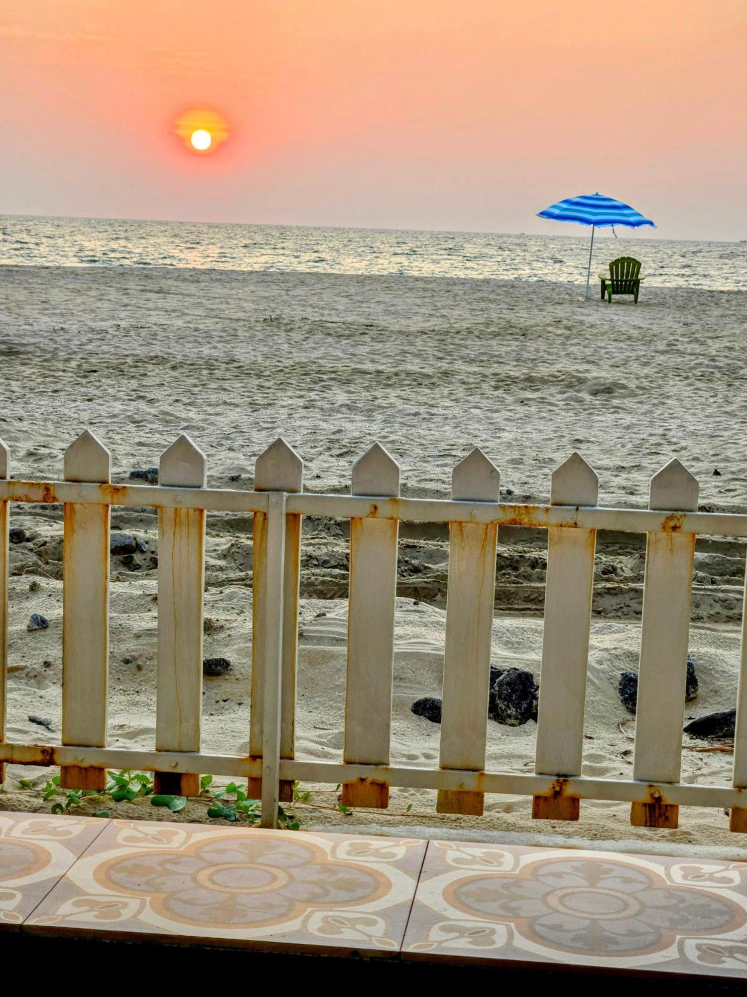 Ether Marari Beachfront Mararikulam Ngoại thất bức ảnh