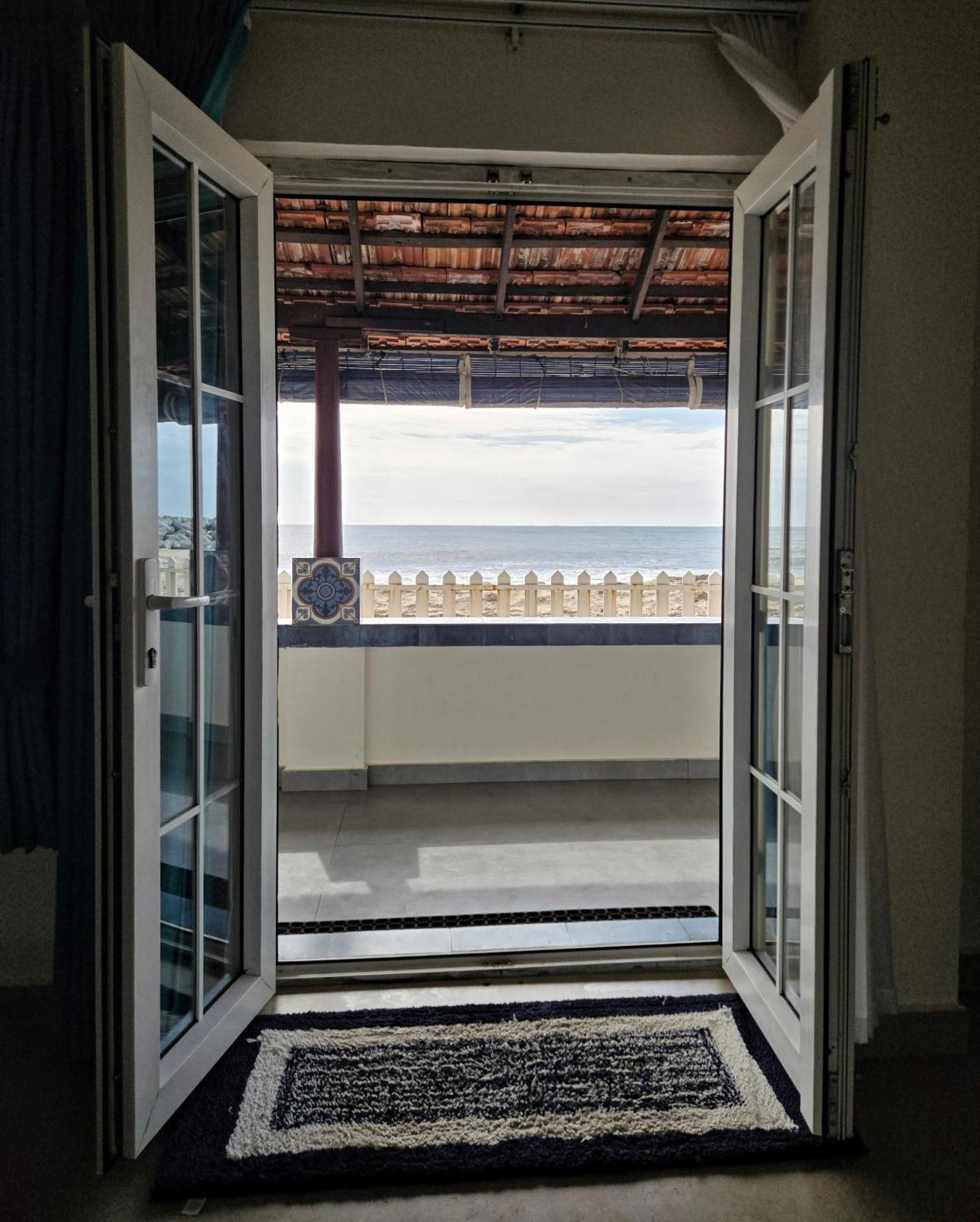Ether Marari Beachfront Mararikulam Ngoại thất bức ảnh