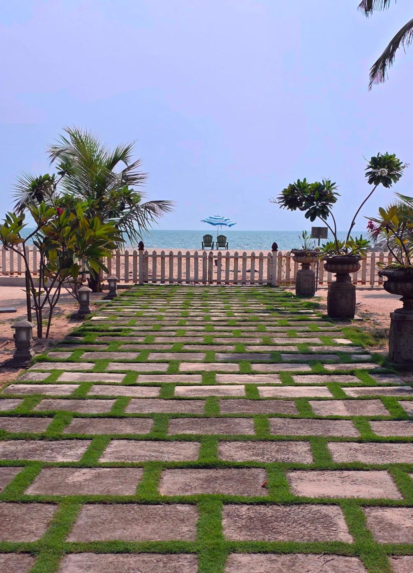 Ether Marari Beachfront Mararikulam Ngoại thất bức ảnh